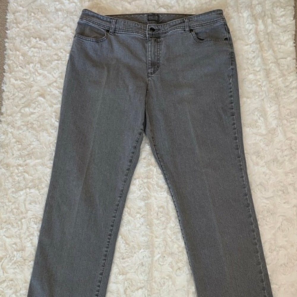 Additions by Chicos Gray Faded Denim Jeans Womens Size 32x30 (Chicos size 1.5)